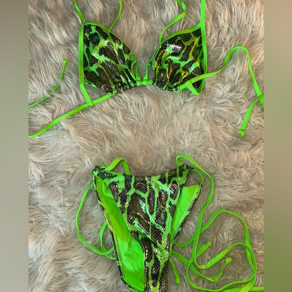 RaveAfterRave Medusa cut out bikini